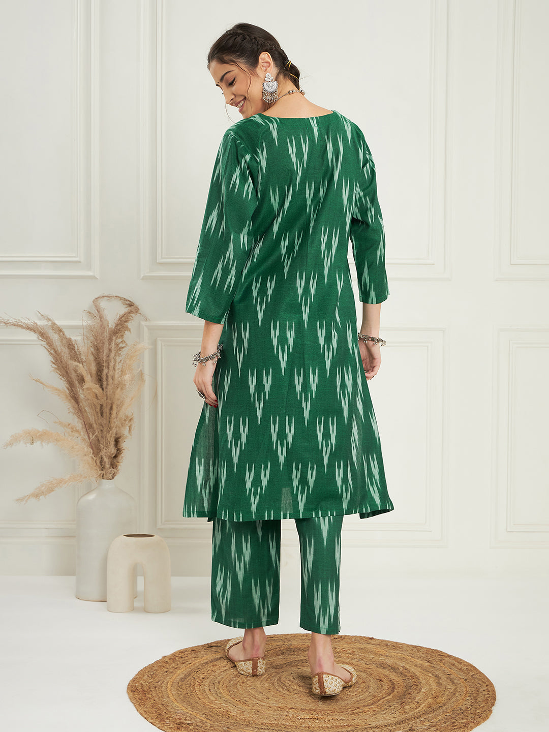 InWeave Women's Green Ikkat Print V Neck Kurta Pant Set - Swadesiicart