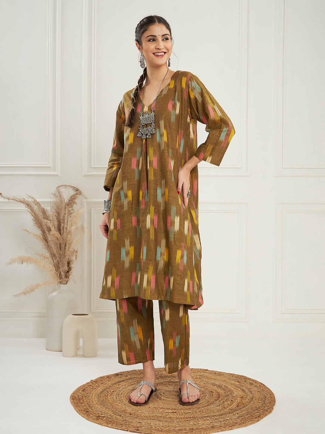 InWeave Women's Olive Ikkat Print V Neck Kurta Pant Set - Swadesiicart