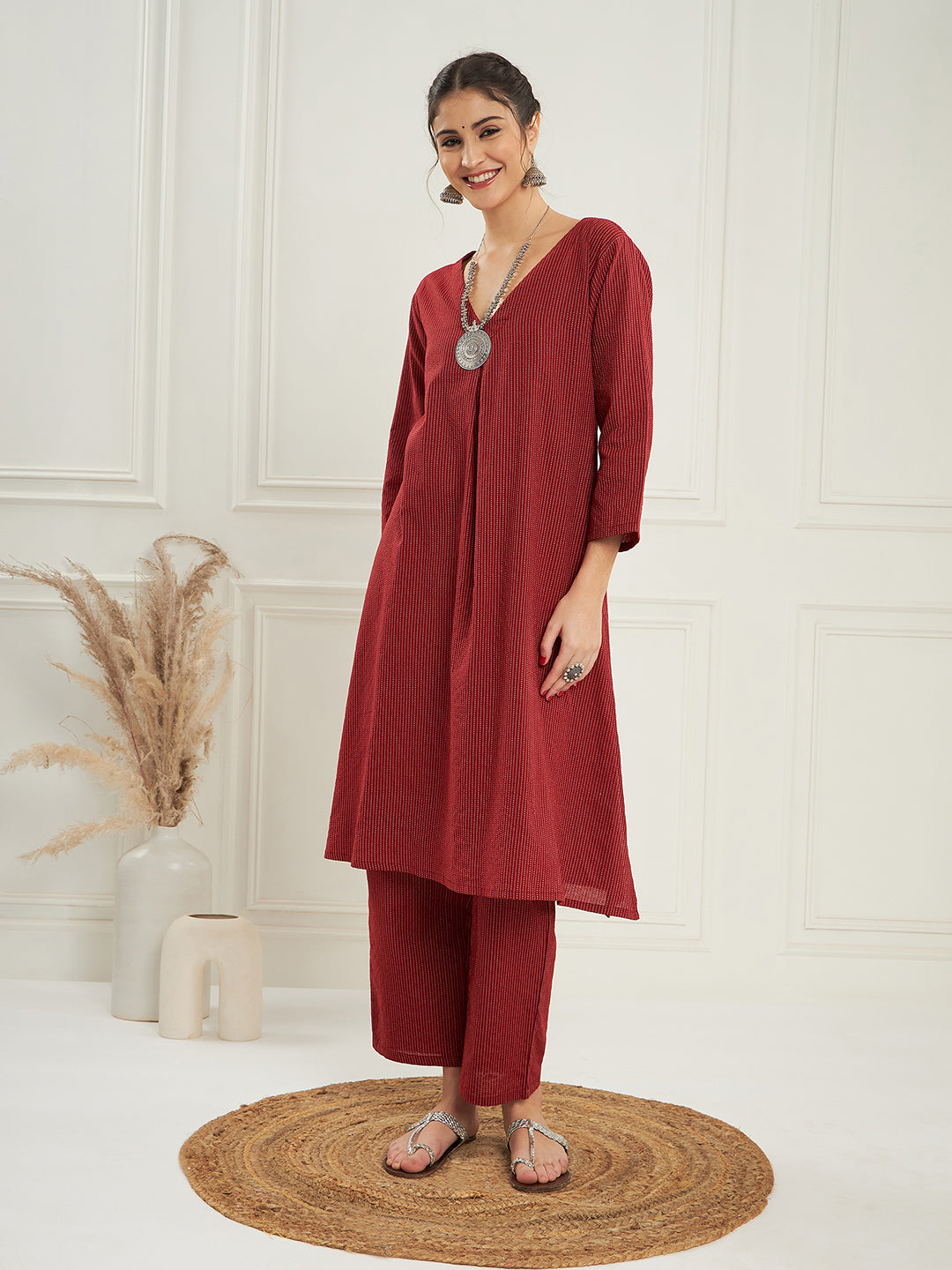 InWeave Women's Ruby Maroon Kantha V Neck Kurta Pant Set - Swadesiicart