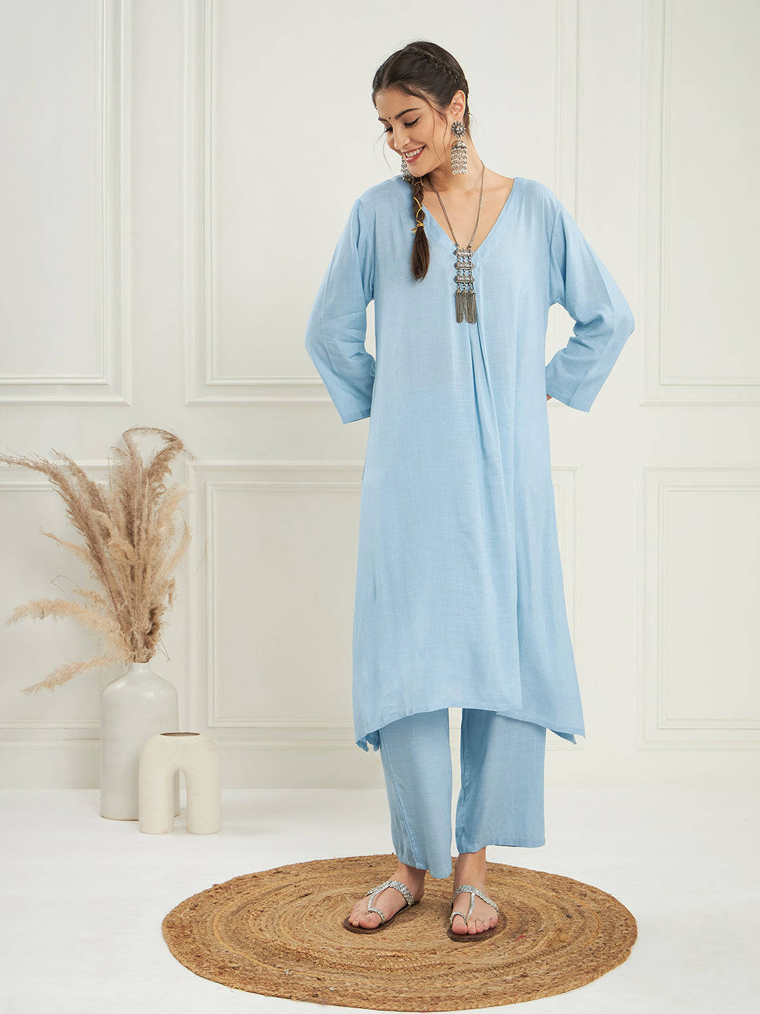 InWeave Women's Pastel Blue Solid V Neck Kurta Pant Set - Swadesiicart