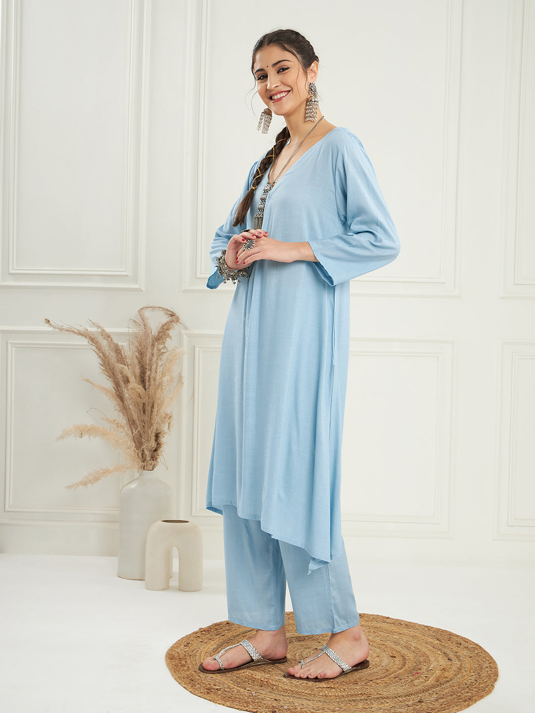 InWeave Women's Pastel Blue Solid V Neck Kurta Pant Set - Swadesiicart