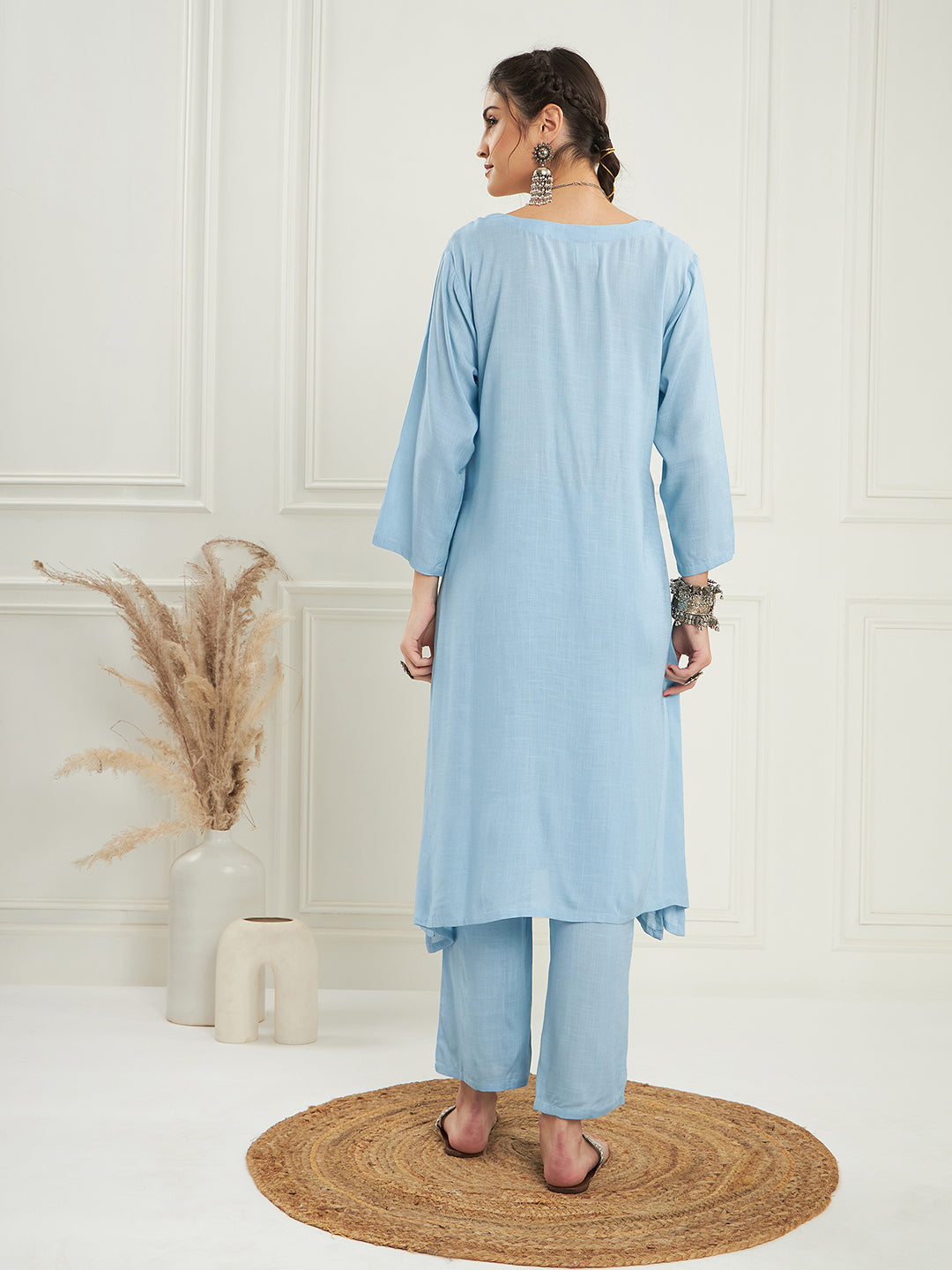 InWeave Women's Pastel Blue Solid V Neck Kurta Pant Set - Swadesiicart