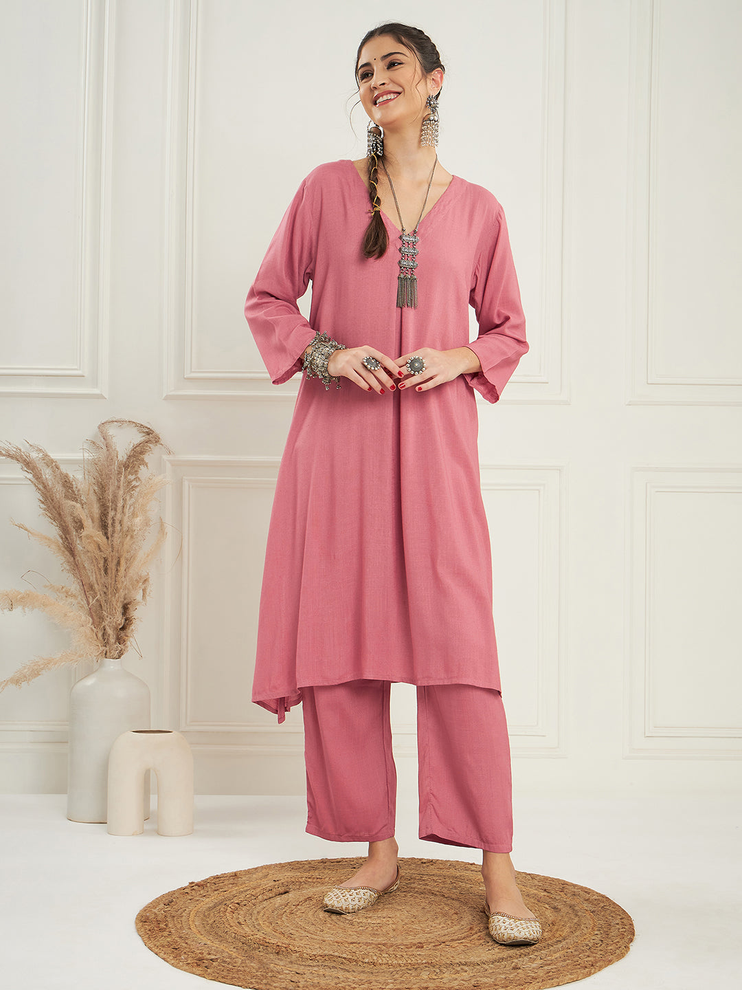 InWeave Women's Light Rose Pink Solid V Neck Kurta Pant Set - Swadesiicart