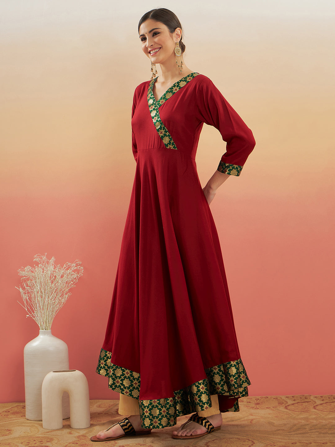 InWeave Women's Maroon Green Border Anarkali Kurta - Swadesiicart