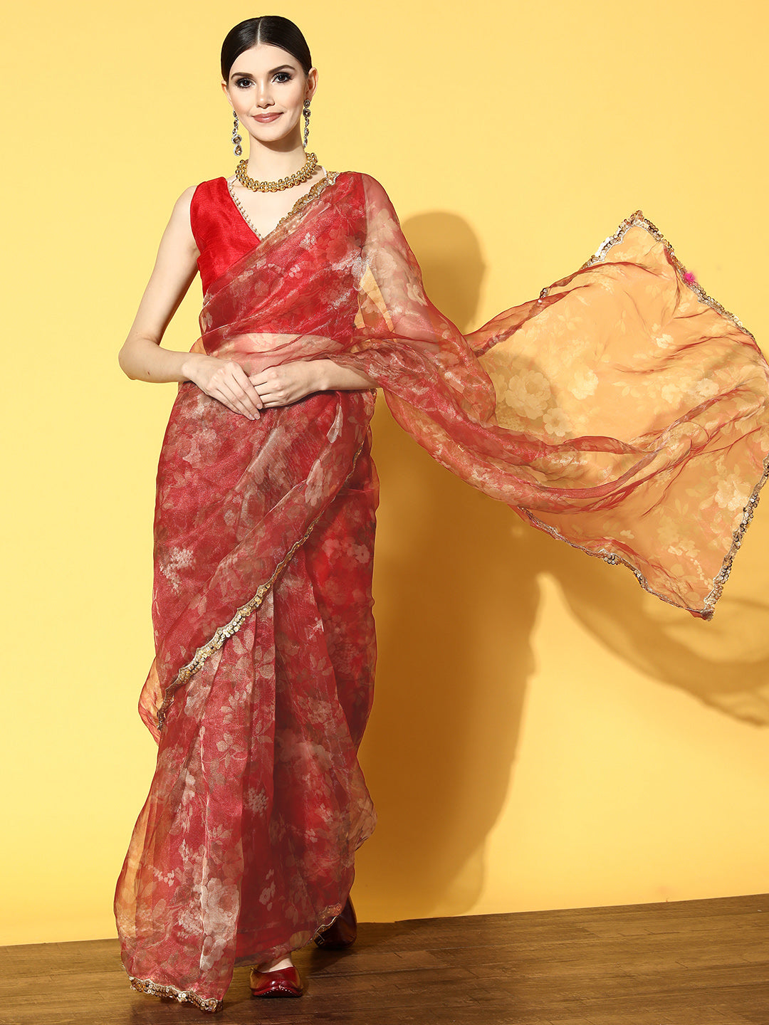 Tikhi Imli Red Floral Sequinned Organza Saree | Swadesiicart