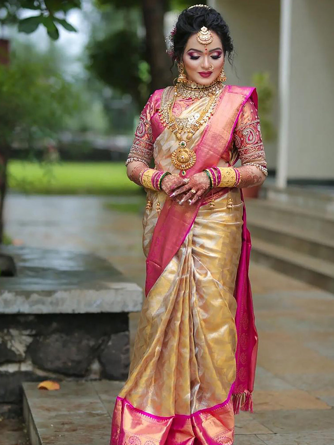 Kalini Ethnic Motifs Woven Design Zari Banarasi Saree | Swadesiicart