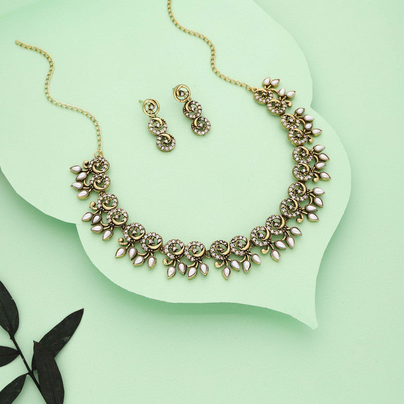 Tehzeeb Creations Gold Pleate White Colour Choker Set - Swadesiicart