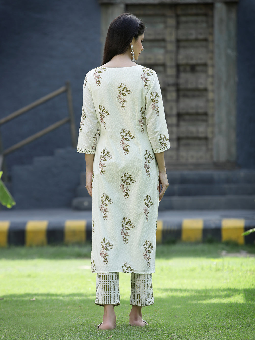 Juniper Off White Cotton Dobby Festive Printed Straight Kurta Sets For Women - Swadesiicart