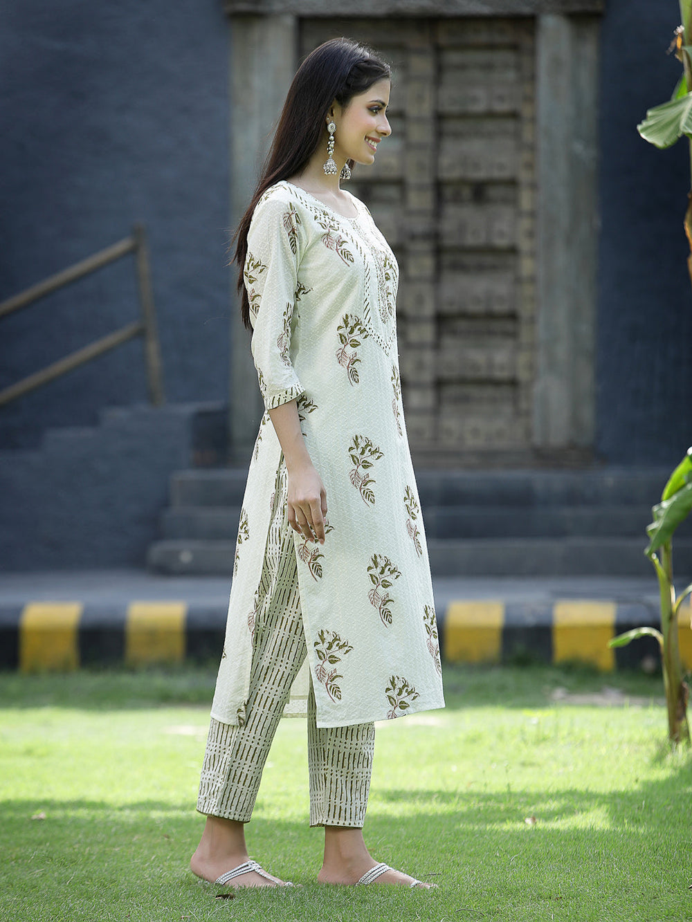 Juniper Off White Cotton Dobby Festive Printed Straight Kurta Sets For Women - Swadesiicart