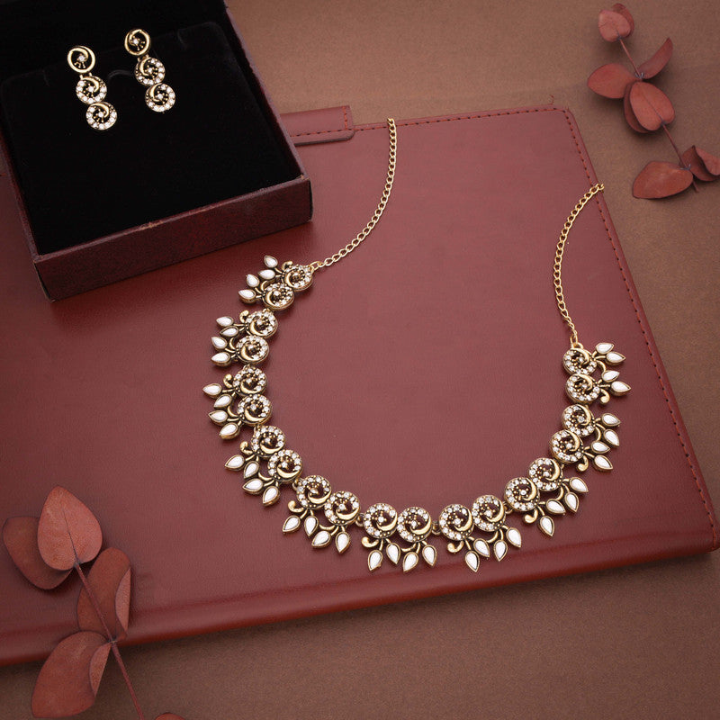 Tehzeeb Creations Gold Pleate White Colour Choker Set - Swadesiicart