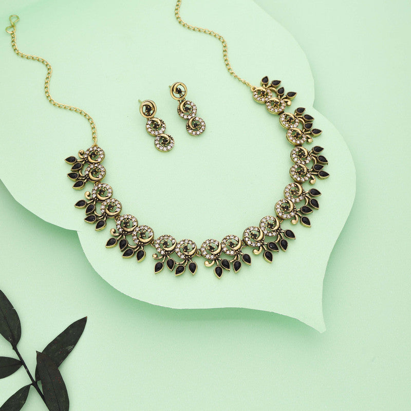 Tehzeeb Creations Gold Pleate Black Colour Choker Set - Swadesiicart