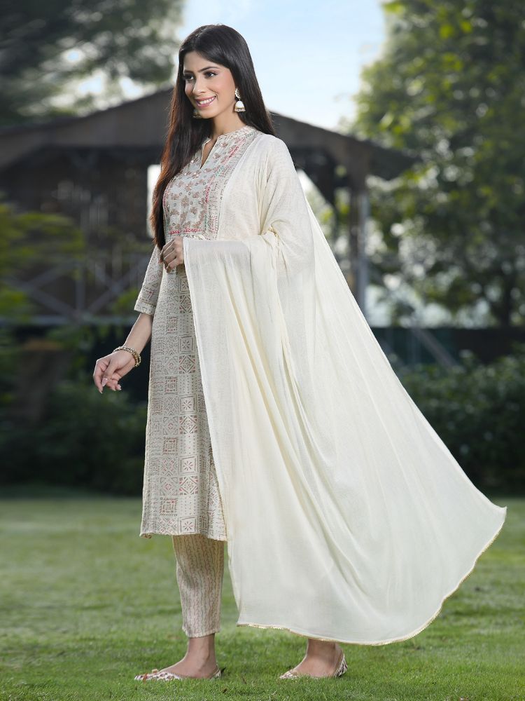 Juniper Off White Rayon Festive Printed Skd For Women - Swadesiicart