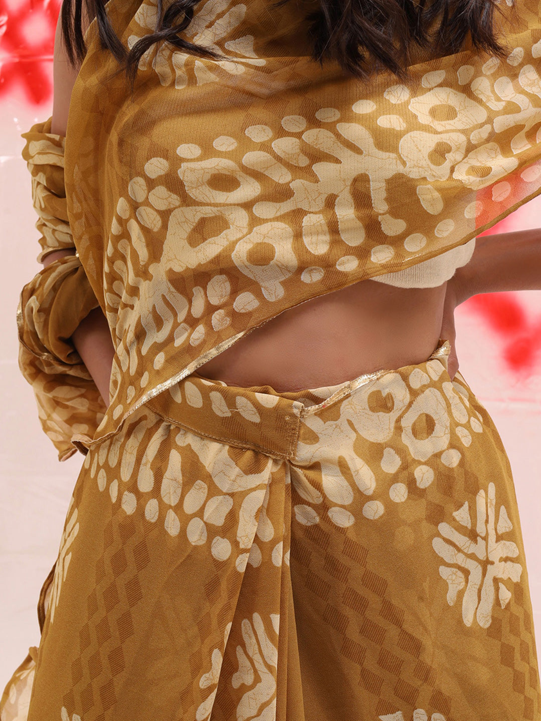 Tikhi Imli Batik Printed Georgette Saree | Swadesiicart