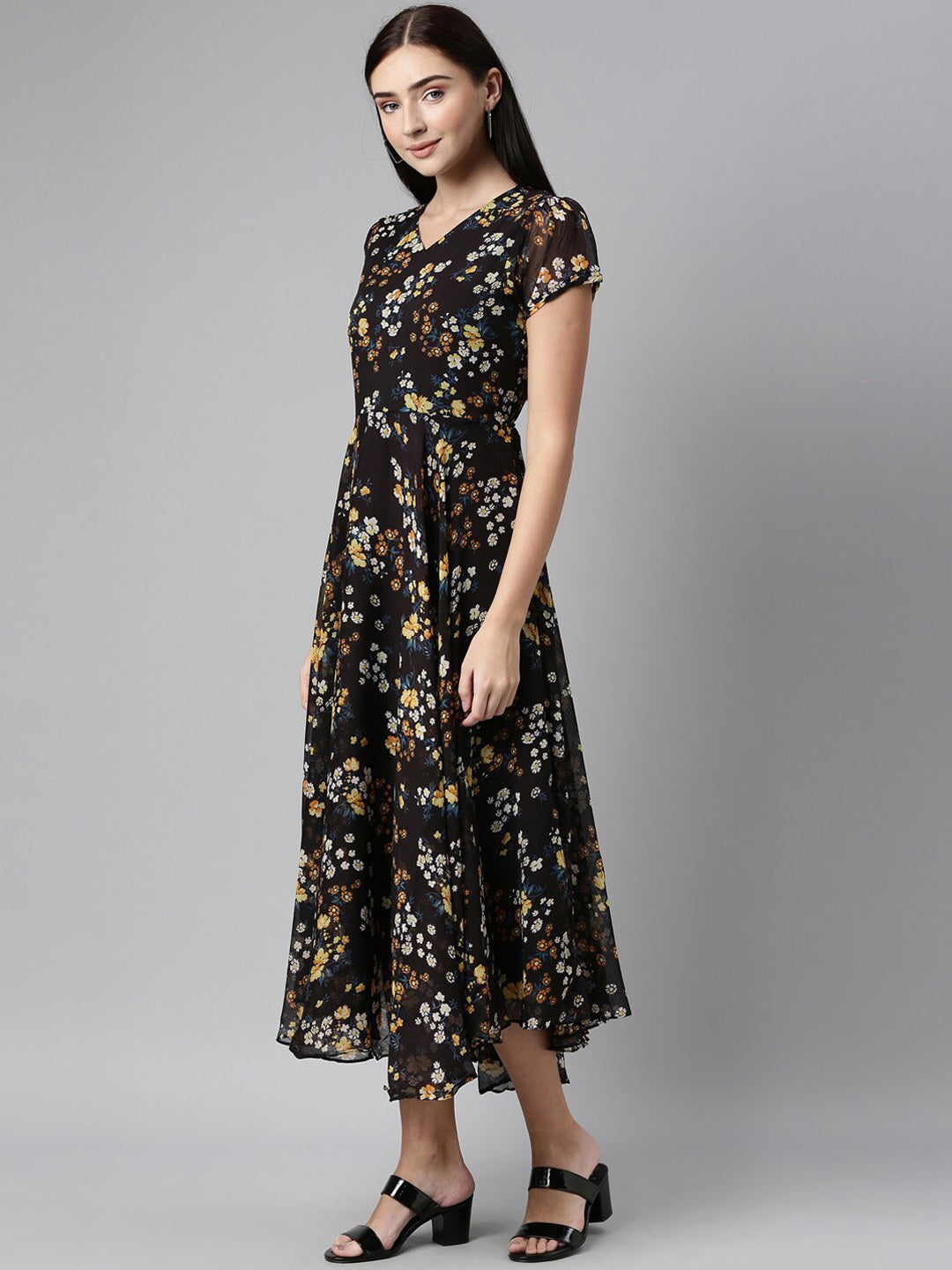 Souchii Women Black Floral Chiffon Maxi Dress - Swadesiicart