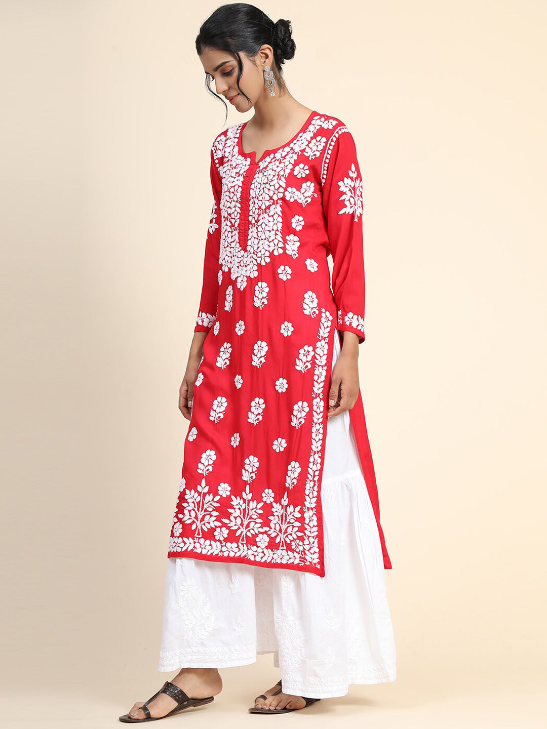 HOUSE OF KARI Women Embroidered Chikankari Cotton Kurta | Swadesiicart