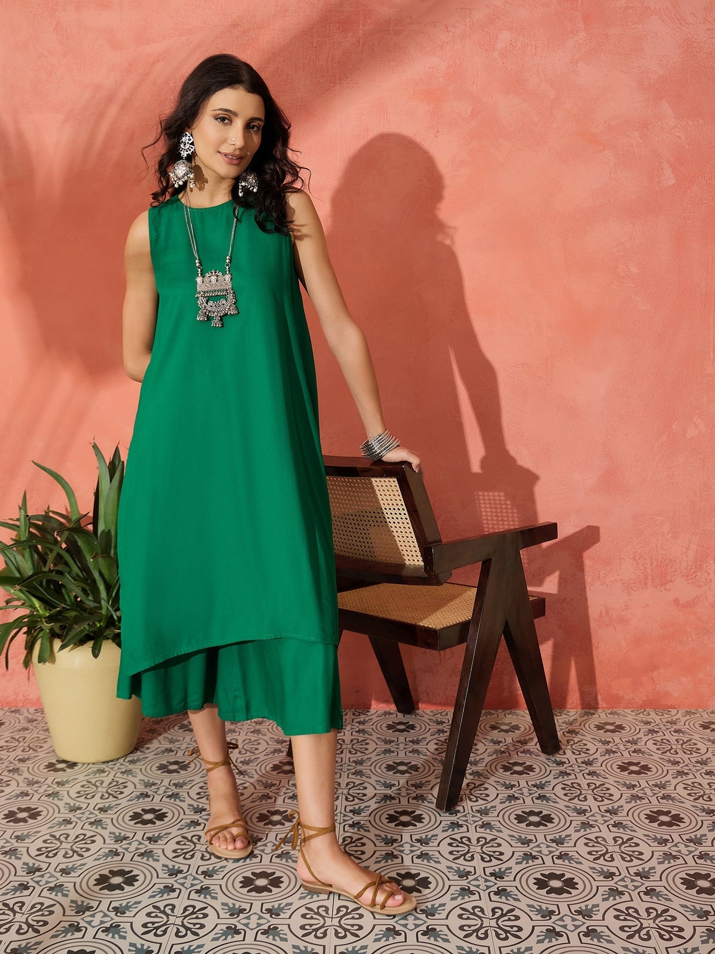 InWeave Forest Green Short Kurta Palazzo Set - Swadesiicart