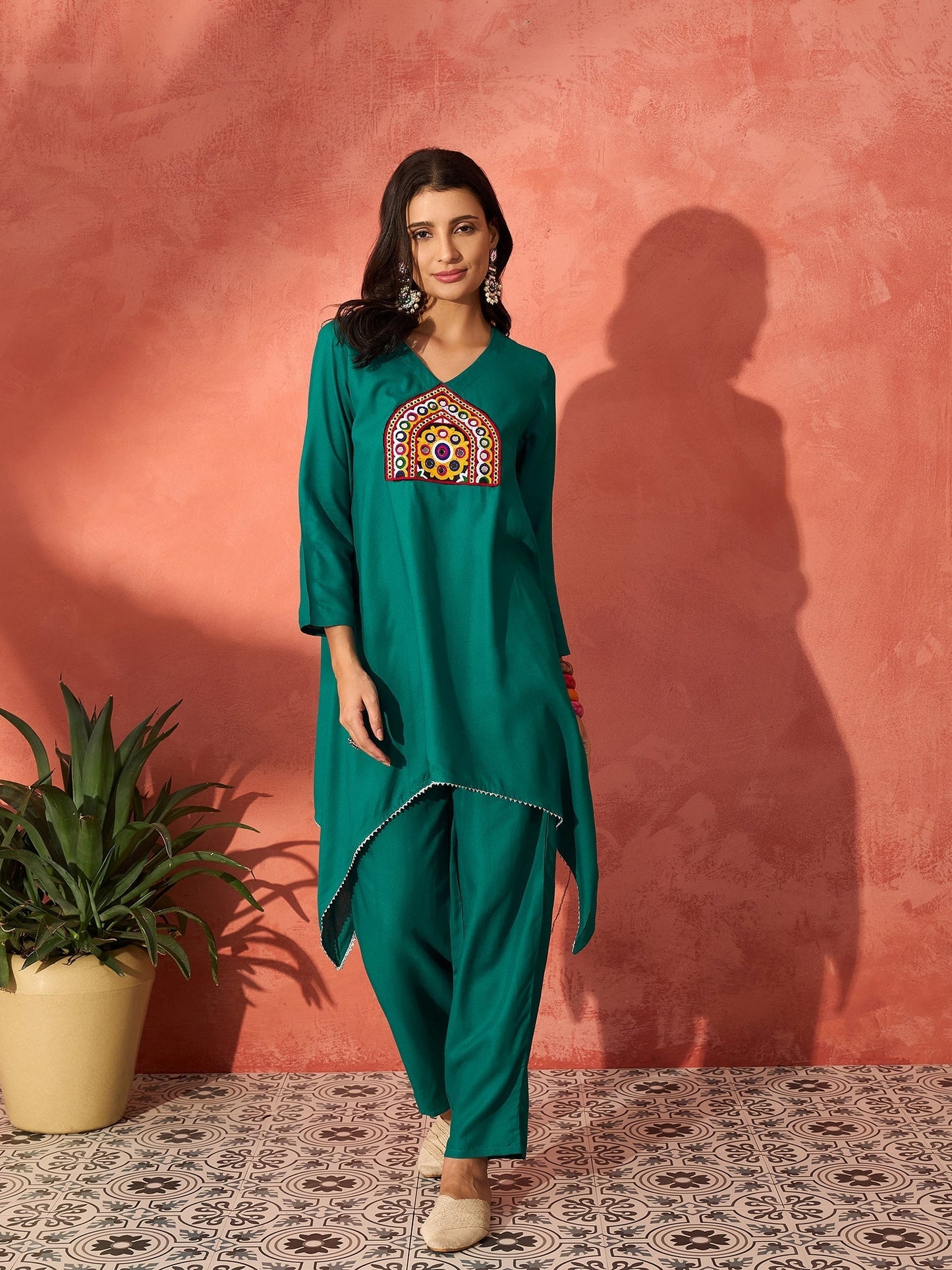 InWeave Teal Triangle Patch Kurta Set - Swadesiicart