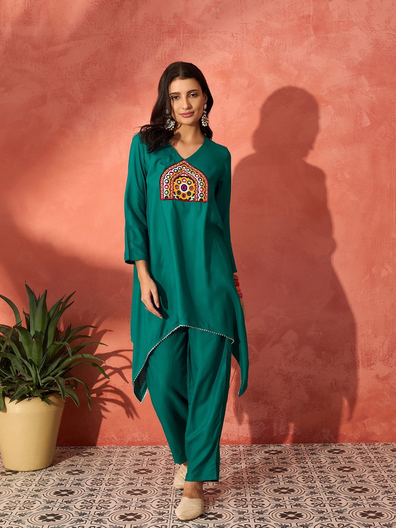 InWeave Teal Triangle Patch Kurta Set - Swadesiicart
