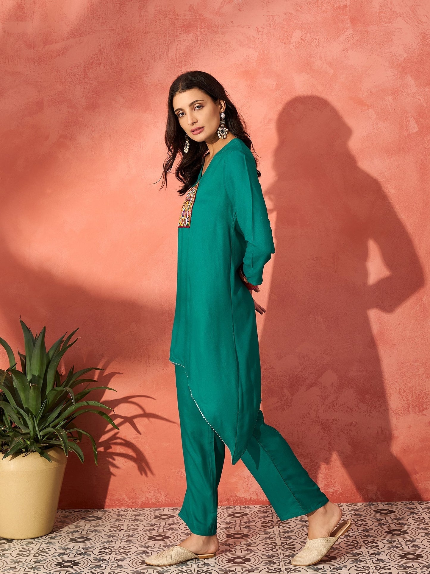 InWeave Teal Triangle Patch Kurta Set - Swadesiicart
