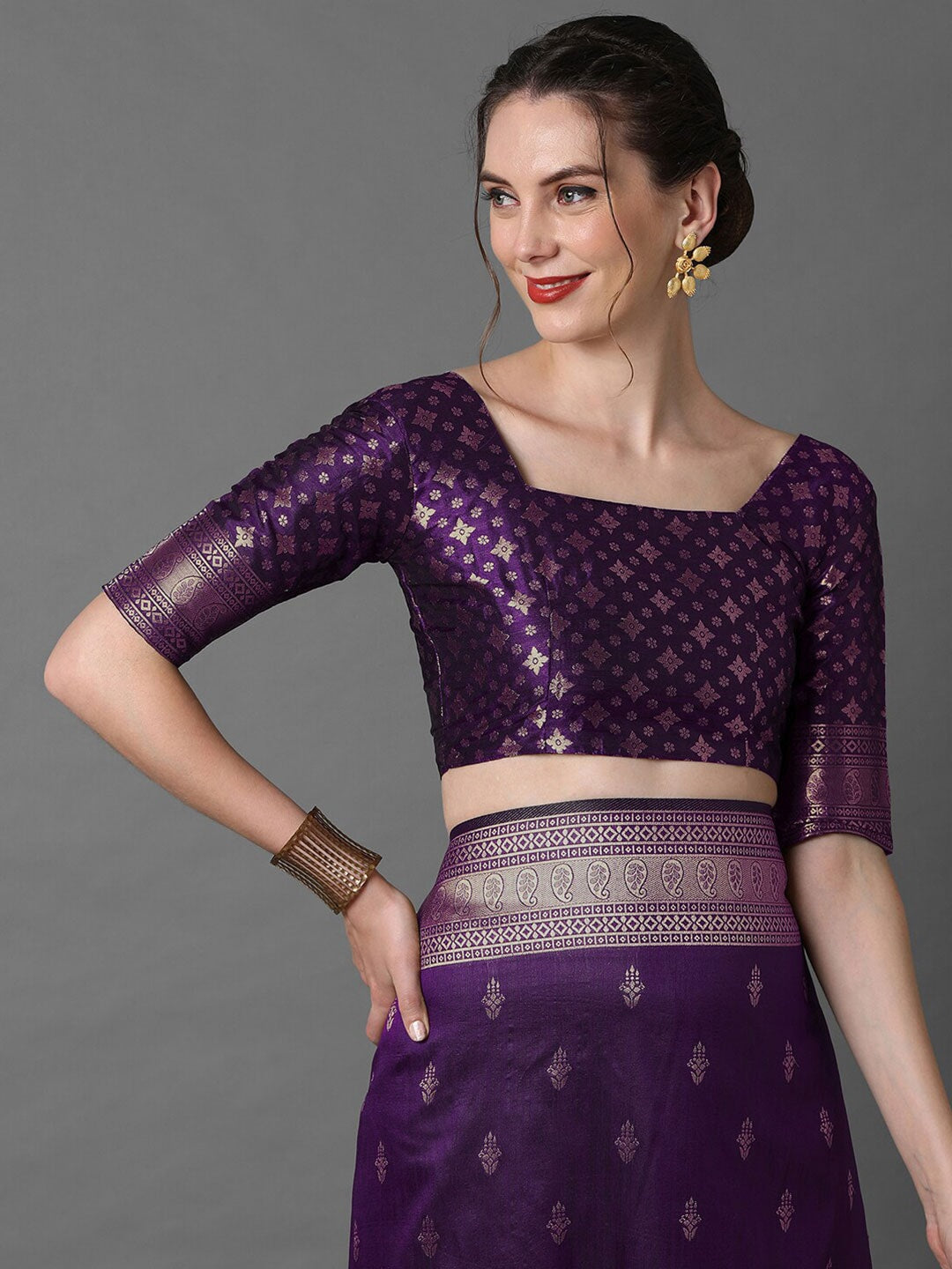 Mitera Ethnic Motifs Zari Silk Blend Banarasi Saree | Swadesiicart