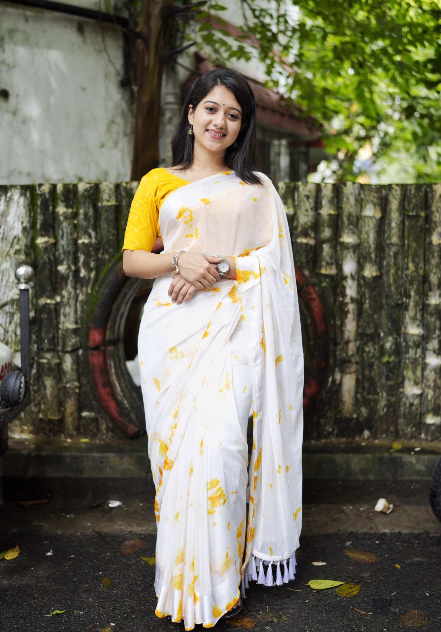 Yellow Poly Georgette Tie and Dye Saree with Unstitched Blouse - Hiral Fashion | Swadesiicart