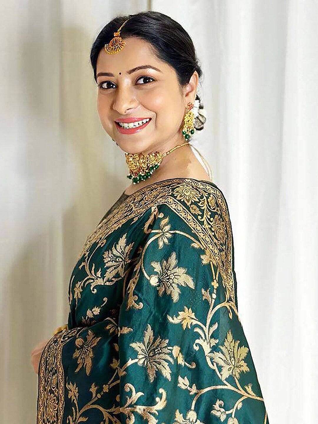 Kalini Floral Woven Design Banarasi Saree | Swadesiicart