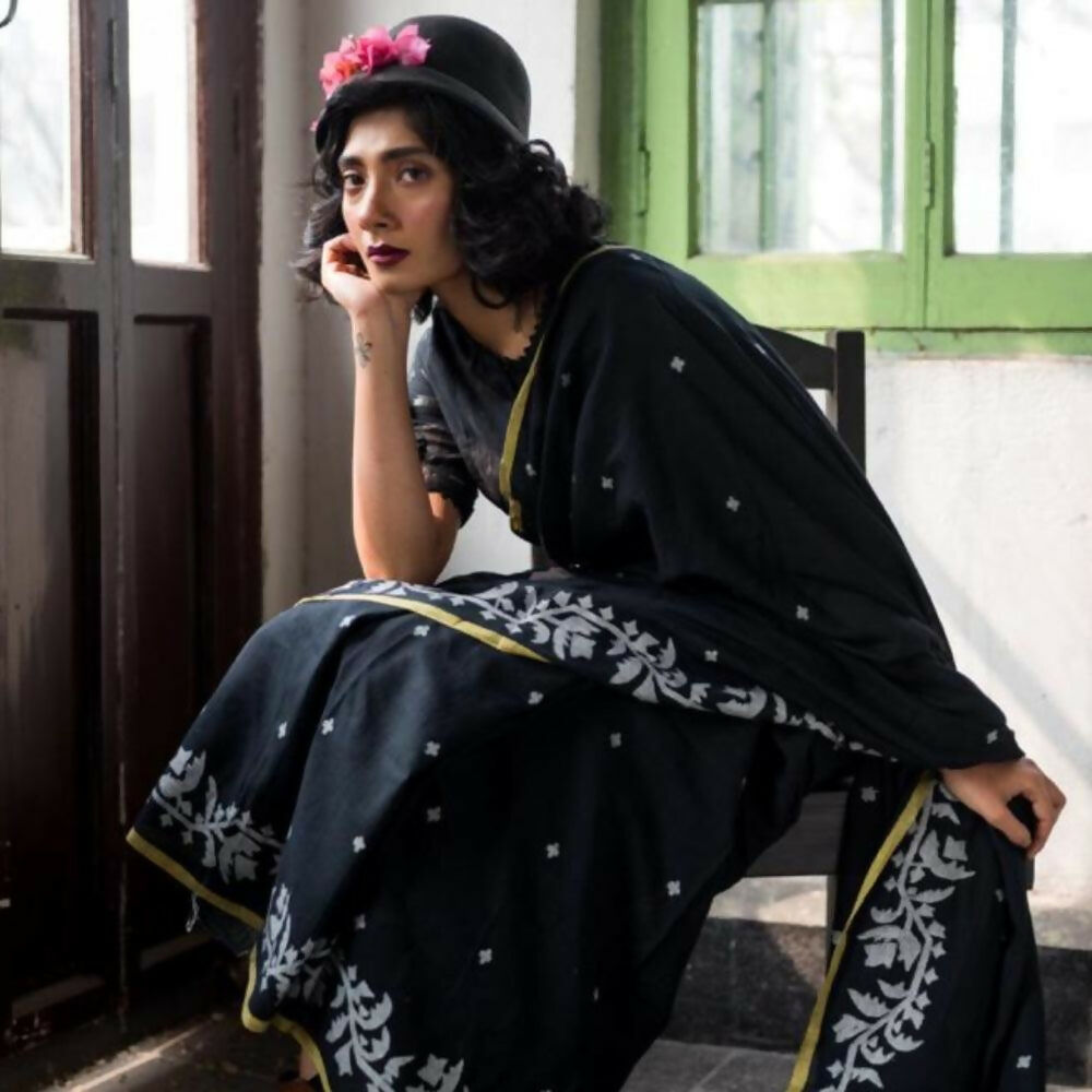 Exclusive Collection Beautiful Black Embroidery Saree - Swadesiicart