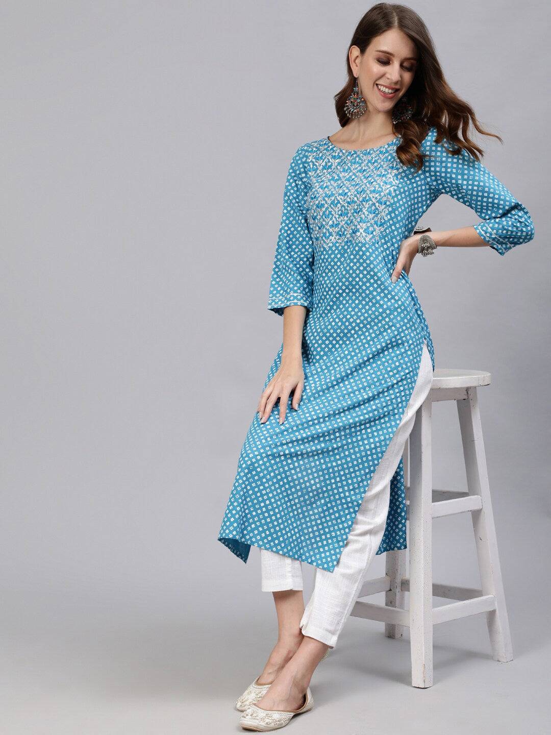 Jaipur Kurti Women Blue & White Floral Printed Kurta - Swadesiicart