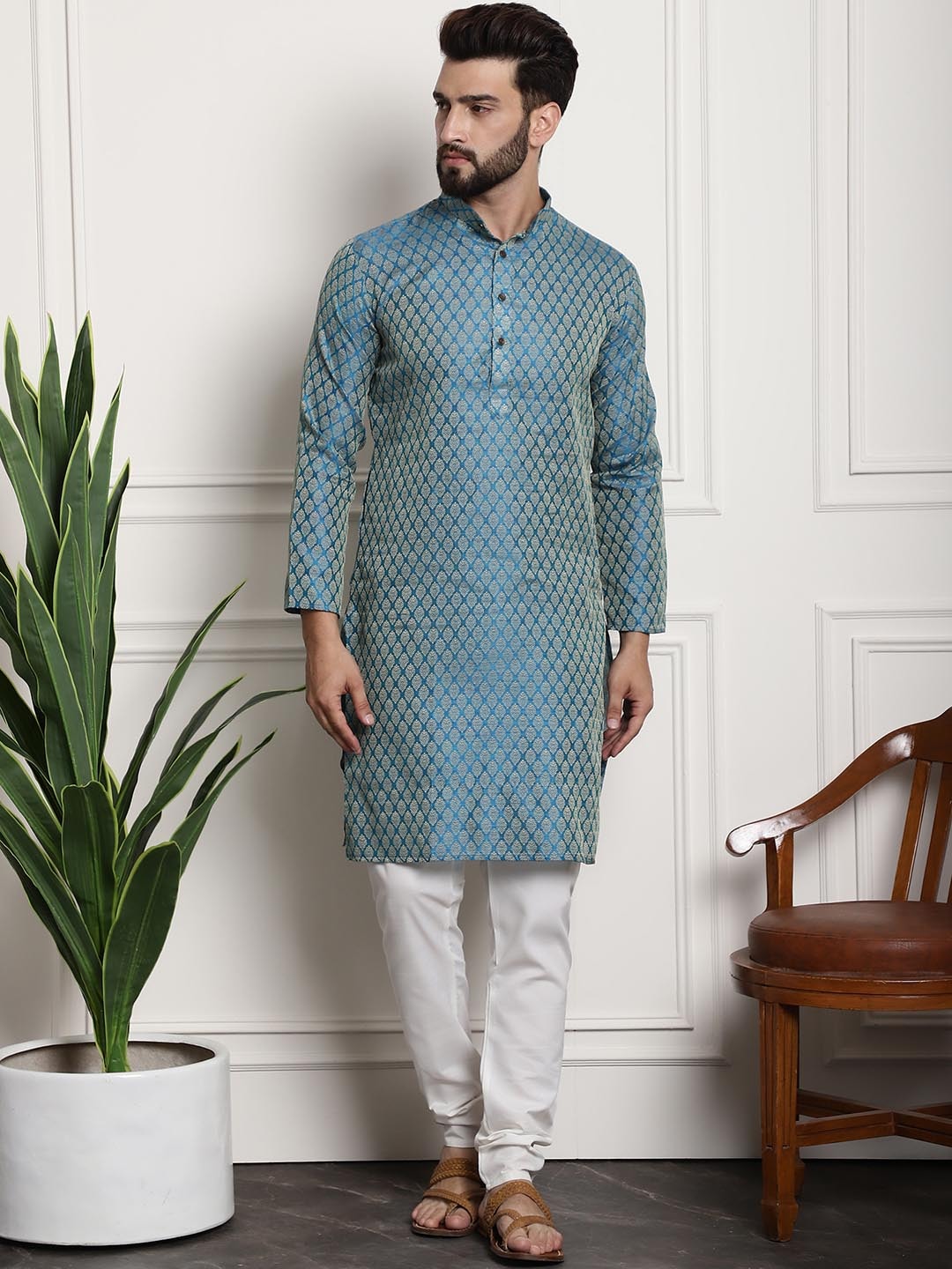 Sojanya Men Blue Ethnic Motifs Kurta with Pyjamas & Nehru Jacket | Swadesiicart