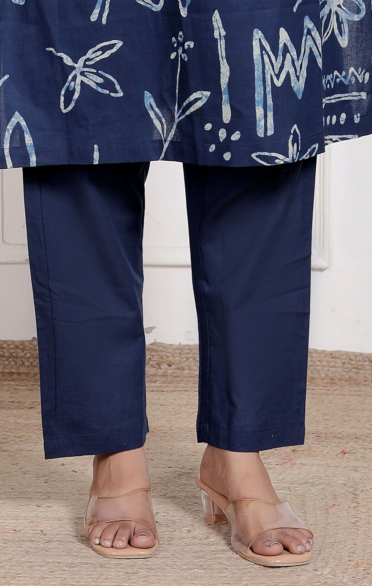 Miravan Womens Abstract Blue Printed Cotton Blue Co-Ord Set - Swadesiicart