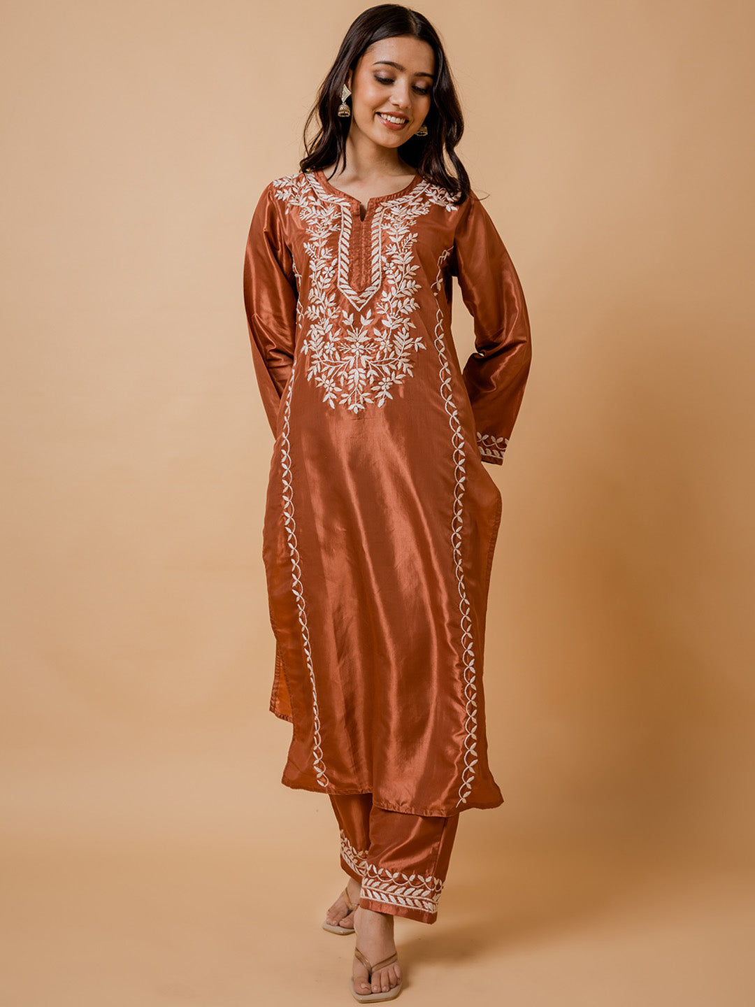 HOUSE OF KARI Floral Embroidered Silk Chikankari Kurta | Swadesiicart