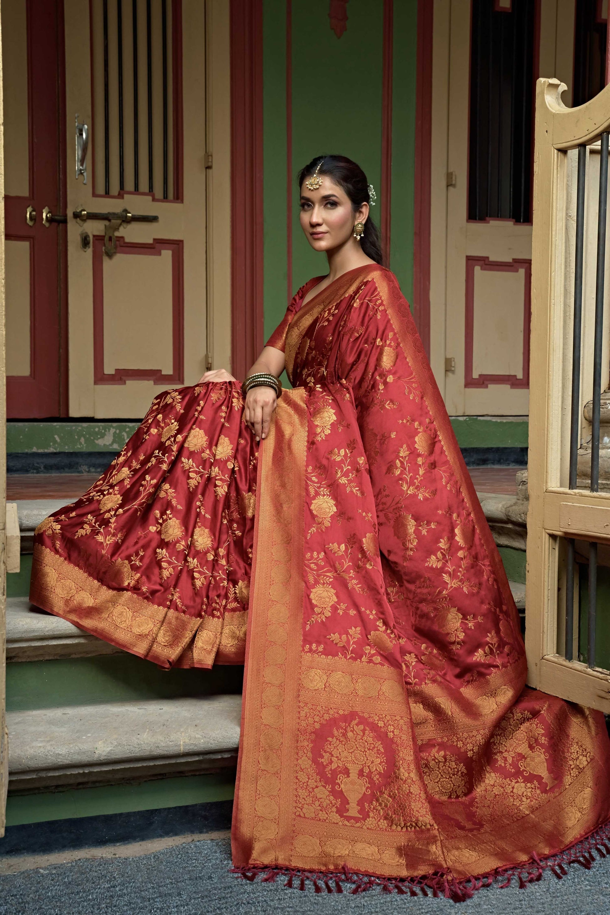Vardha Ruby Red Golden Zari Banarasi Satin Silk Saree | Swadesiicart