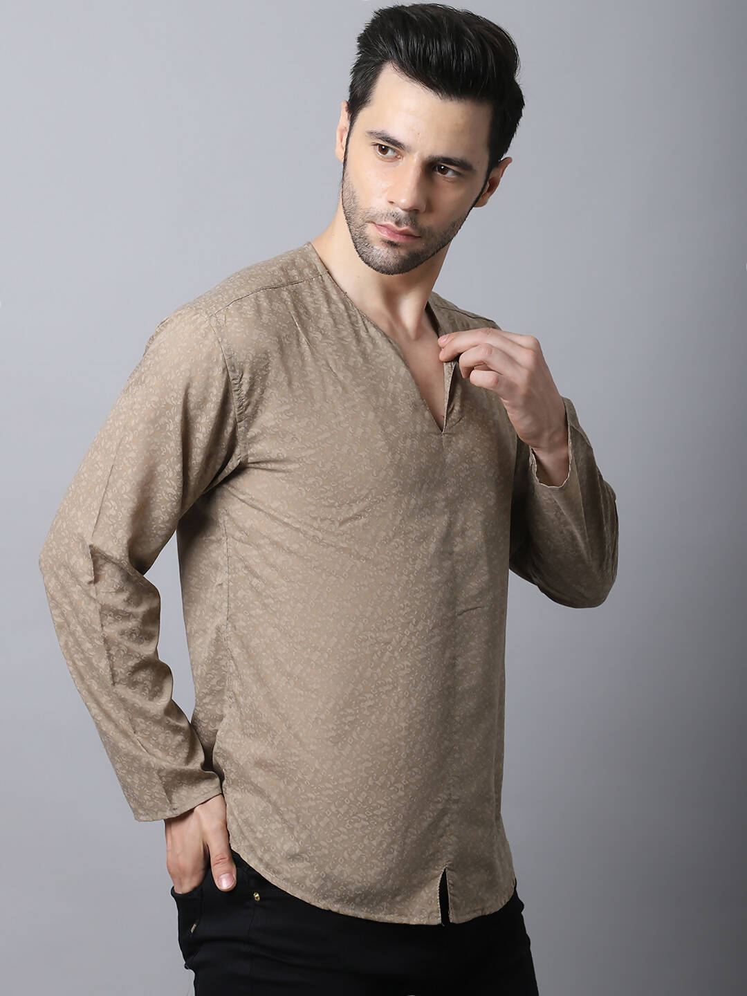 Even Apparels Beige Pure Cotton Round Neck Slit Men's Kurta | Swadesiicart