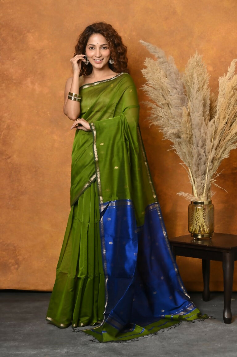 Very Much Indian Handloom Pure Cotton Silk Saree With Sleek Golden Border - Green | Swadesiicart