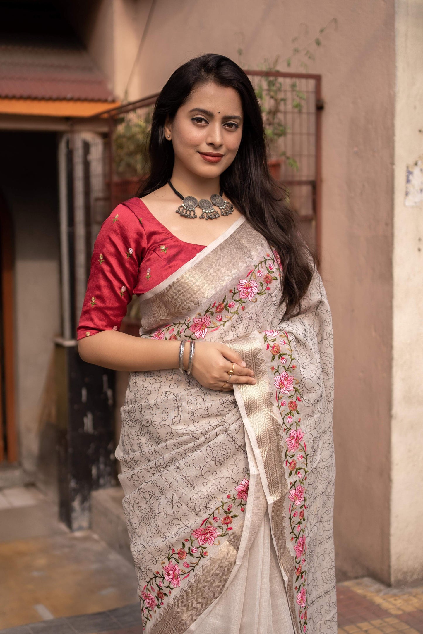 Grey Pure Linen Woven Design Saree with Unstitched Blouse - Hiral Fashion | Swadesiicart