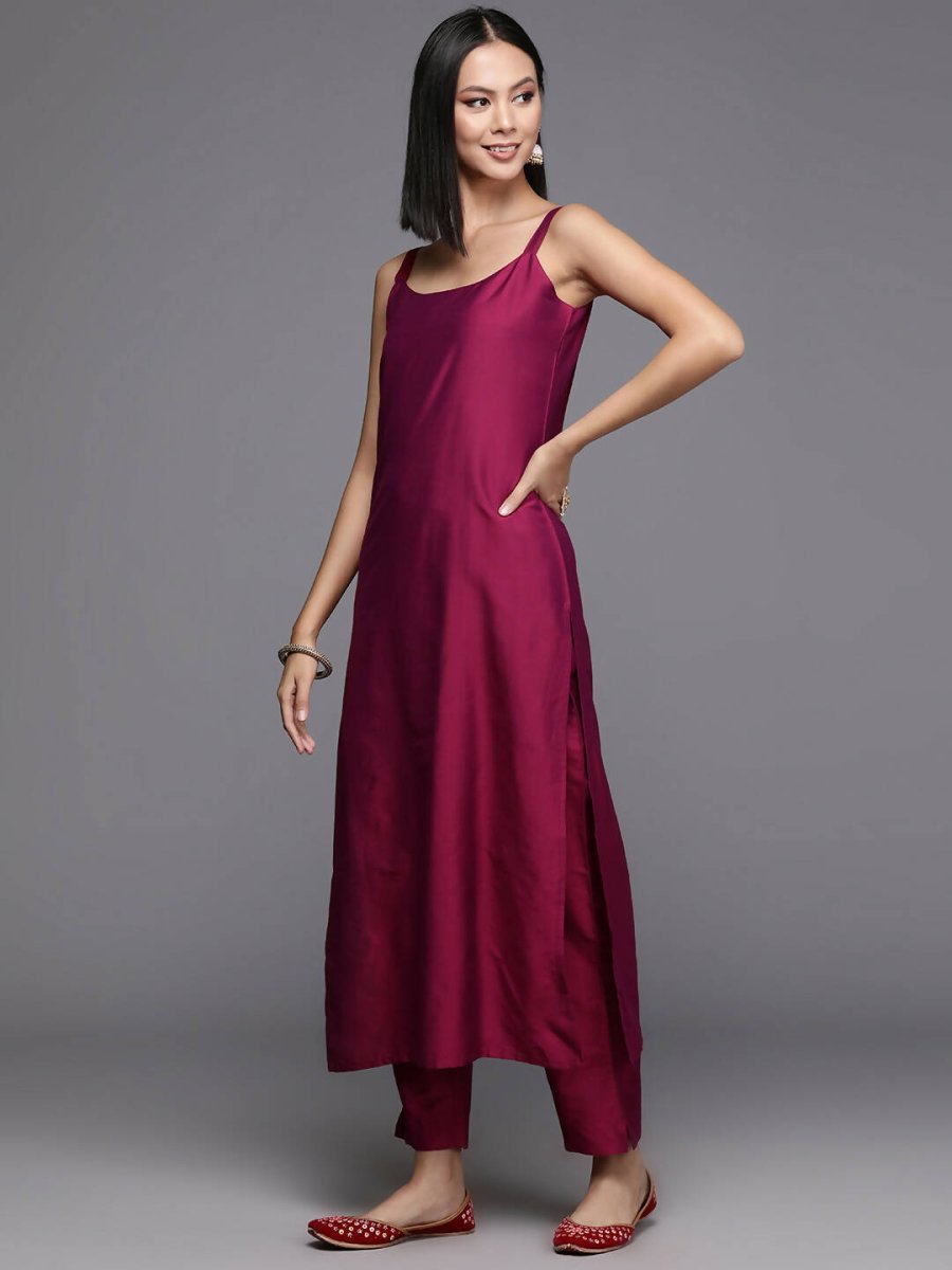 Ahalyaa Women's Traditional wear Kurta Set - Burgundy | Swadesiicart