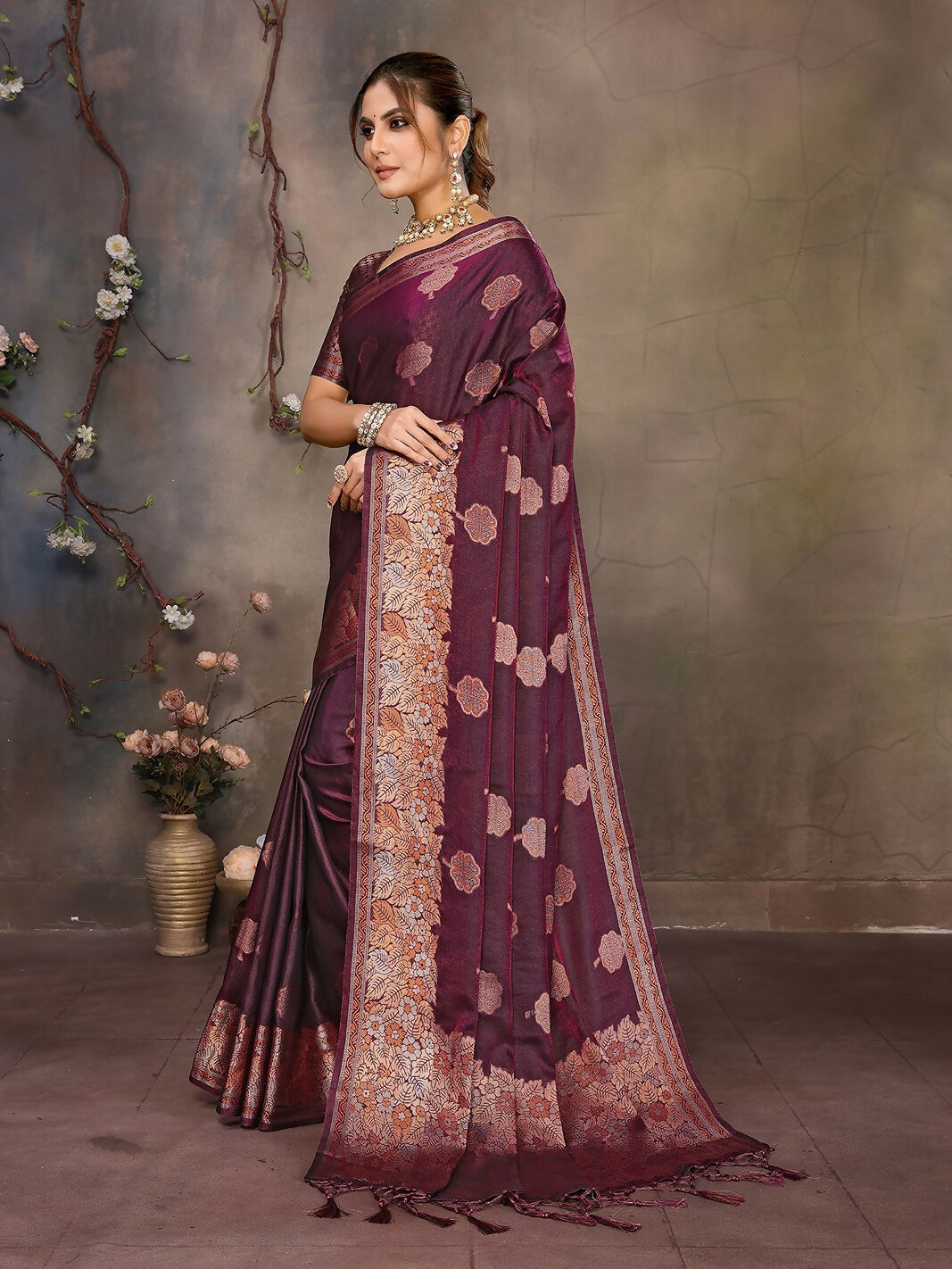 Joban Fashion Magenta Pink Woven Jacquard Banarasi Silk Sarees | Swadesiicart