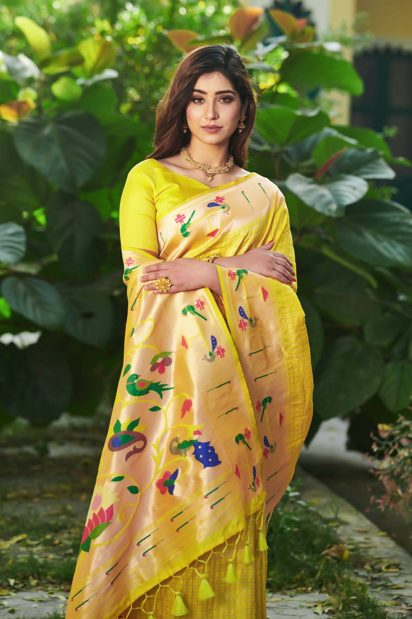 Vishnu Weaves Women's Yellow Paithani Silk Minakari Zari Woven Saree with Unstitched Blouse - Swadesiicart
