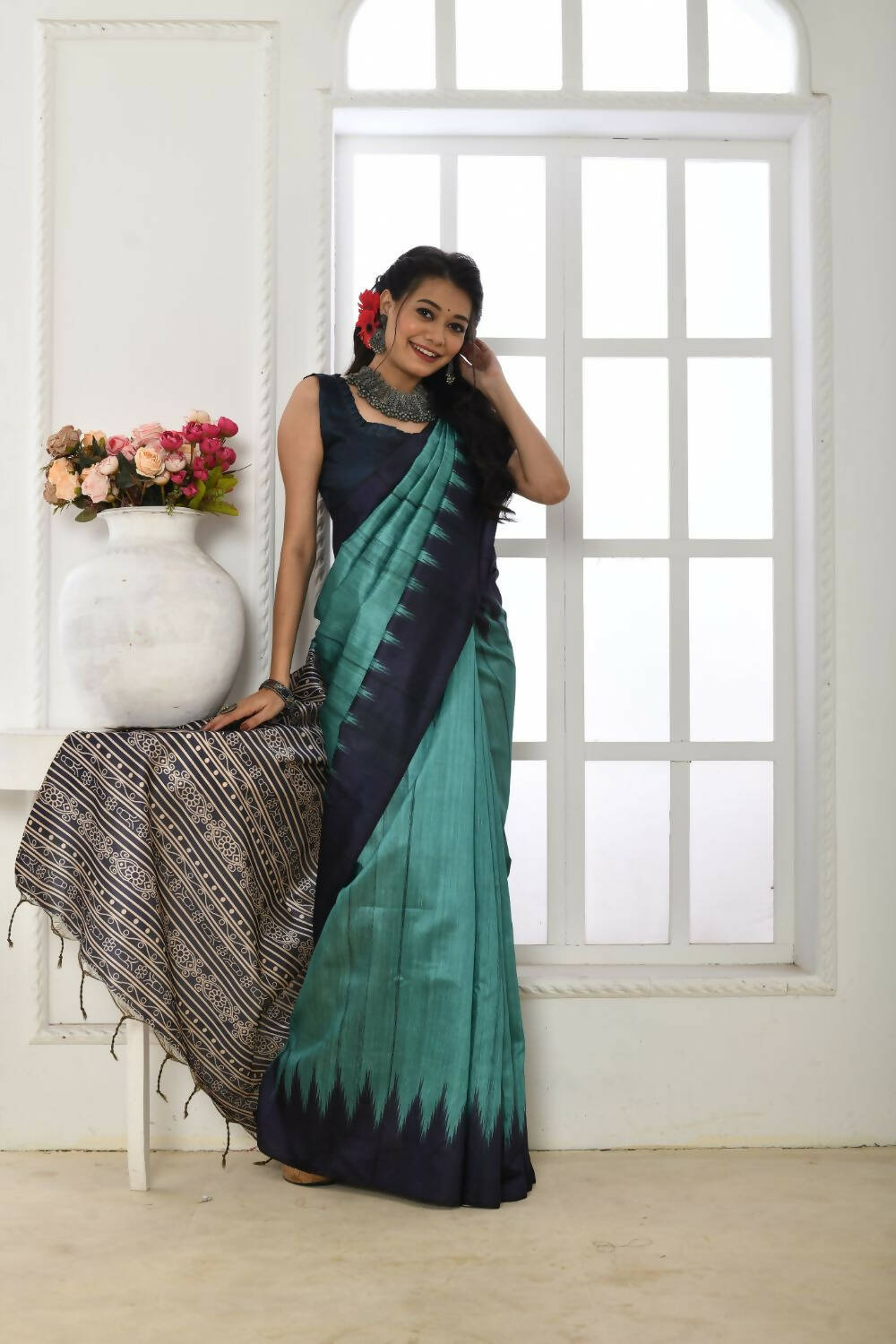 Vishnu Weaves Women's Firozi Tussar Silk Temple Print Saree with Blouse - Swadesiicart