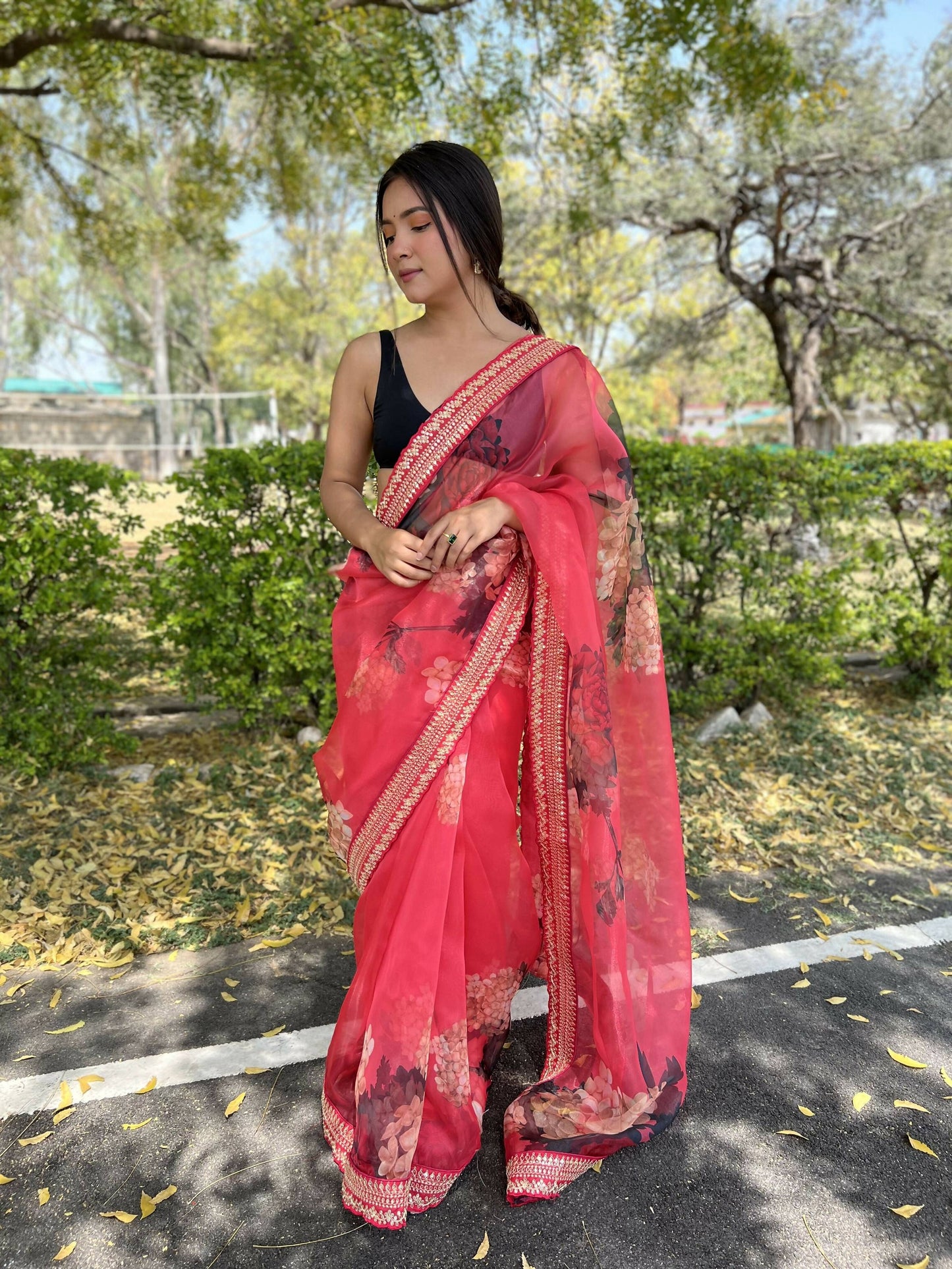 Vamsee Kali Patti Red Organza Saree - Swadesiicart