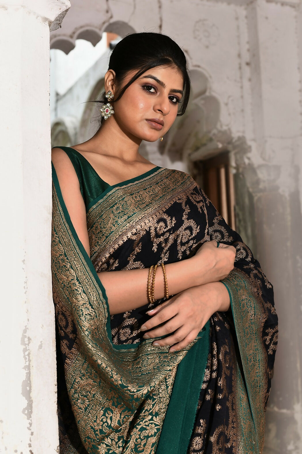 Joban Fashion Navy Blue Crepe Chiffon Pure Handloom Banarasi Silk Saree | Swadesiicart