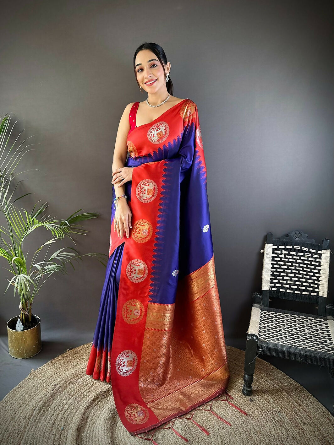 Joban Fashion Red Butti Banarasi Silk Sarees | Swadesiicart