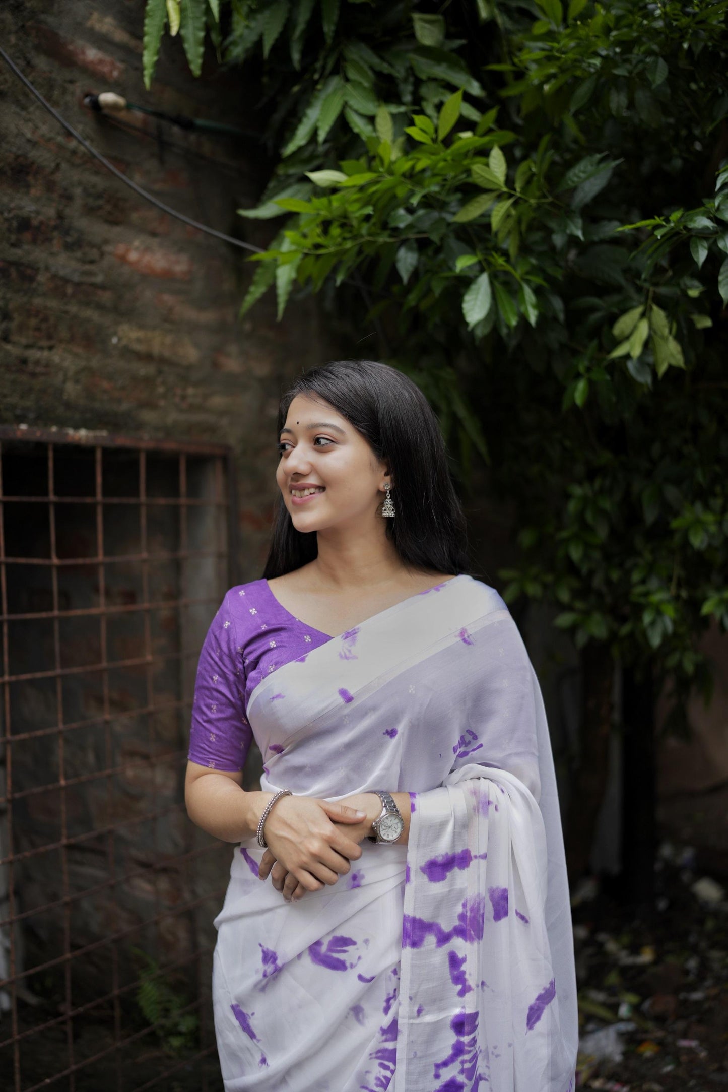 Lavender Poly Georgette Tie and Dye Saree with Unstitched Blouse - Hiral Fashion | Swadesiicart
