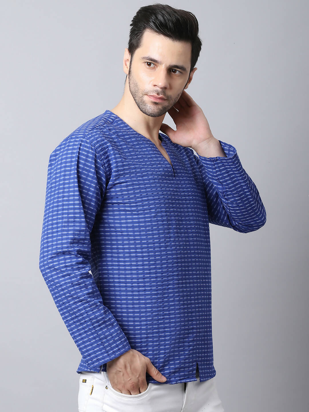 Even Apparels Blue Pure Cotton Round Neck Slit Men's Kurta | Swadesiicart