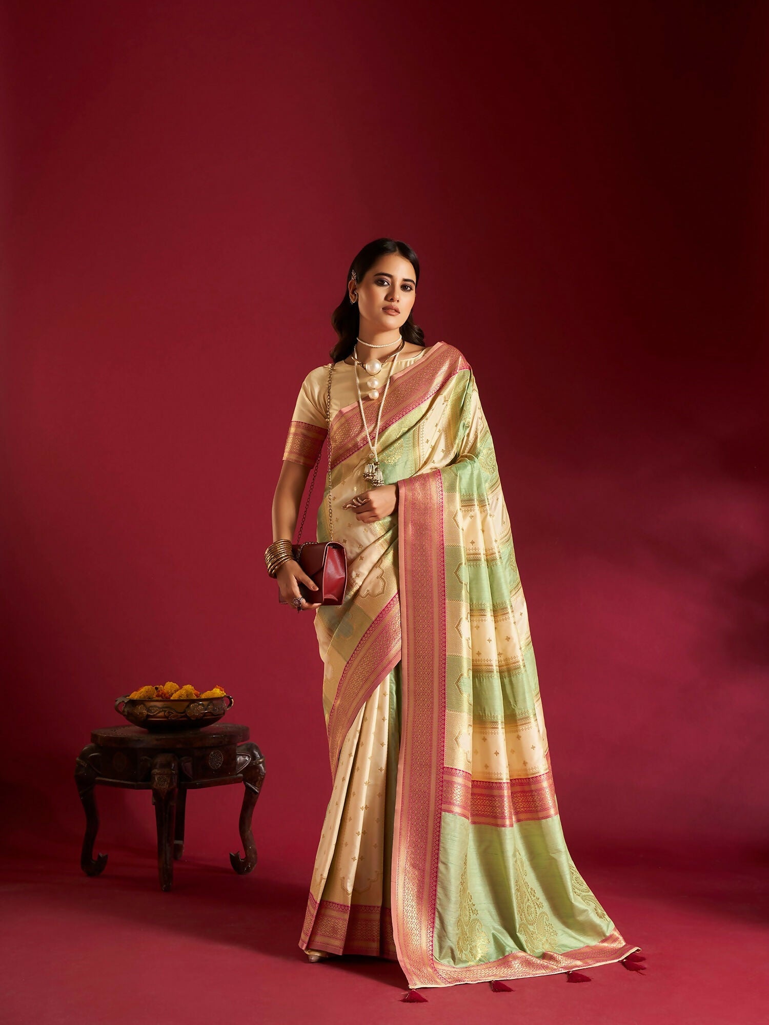 Joban Fashion Cream & Sea Green Plain With Weaving Border Banarasi Silk Sarees | Swadesiicart