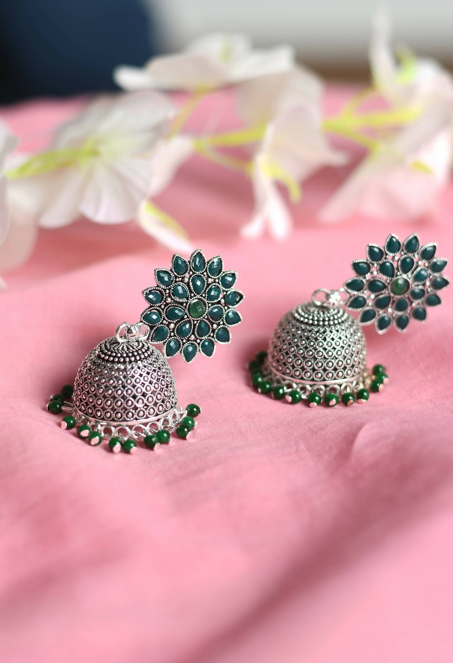 Mominos Fashion Joharkamal Kundan work Jhumka with Green Beads - Swadesiicart