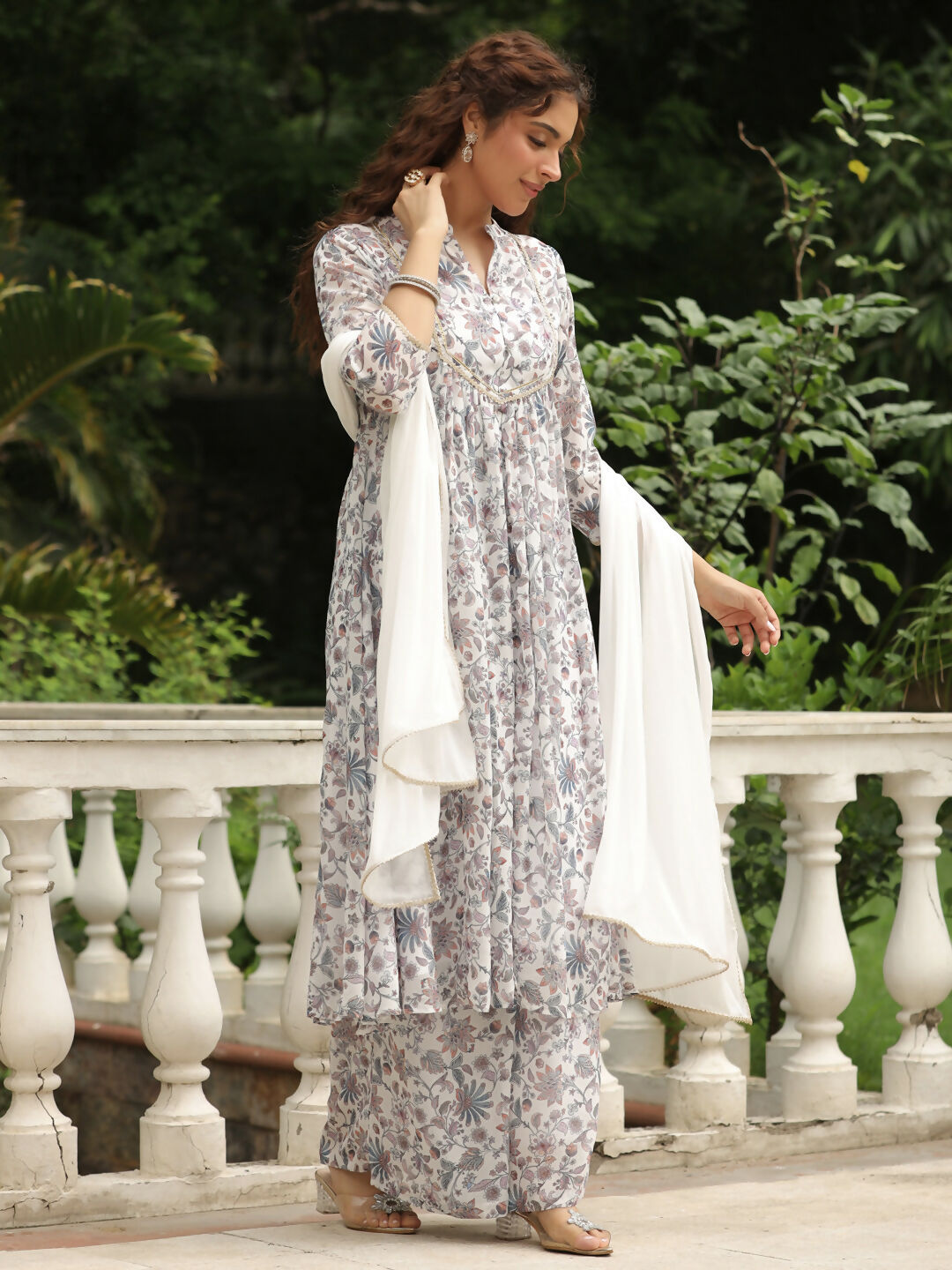 Janasya White Georgette Floral Kurta,Bottom & Dupatta | Swadesiicart