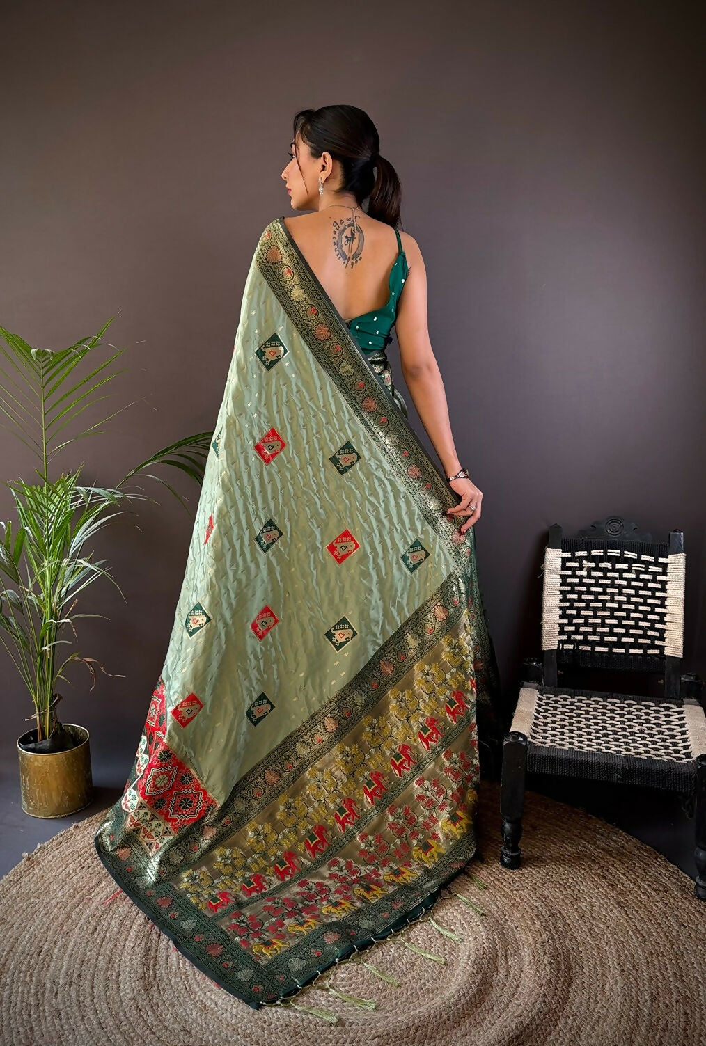 Joban Fashion Grey Small Butti Banarasi Silk Sarees | Swadesiicart