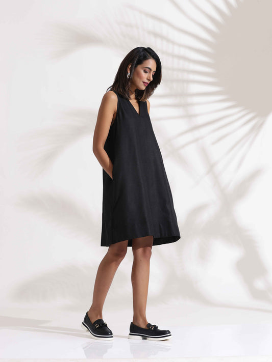 trueBrowns Black Slub Dress | Swadesiicart