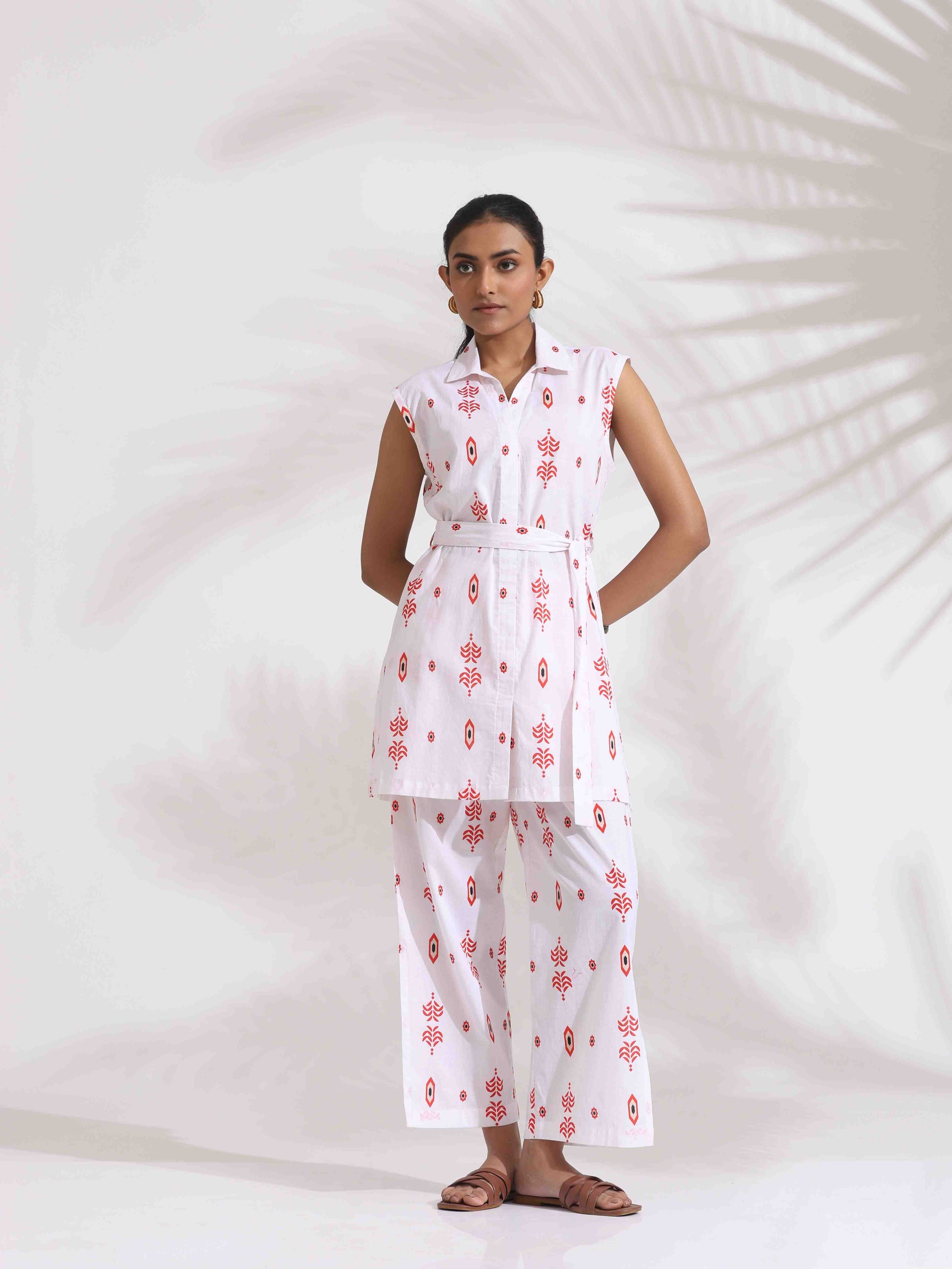 trueBrowns White Cotton Print Tie-up Top & Pants Co-ord Set - Swadesiicart